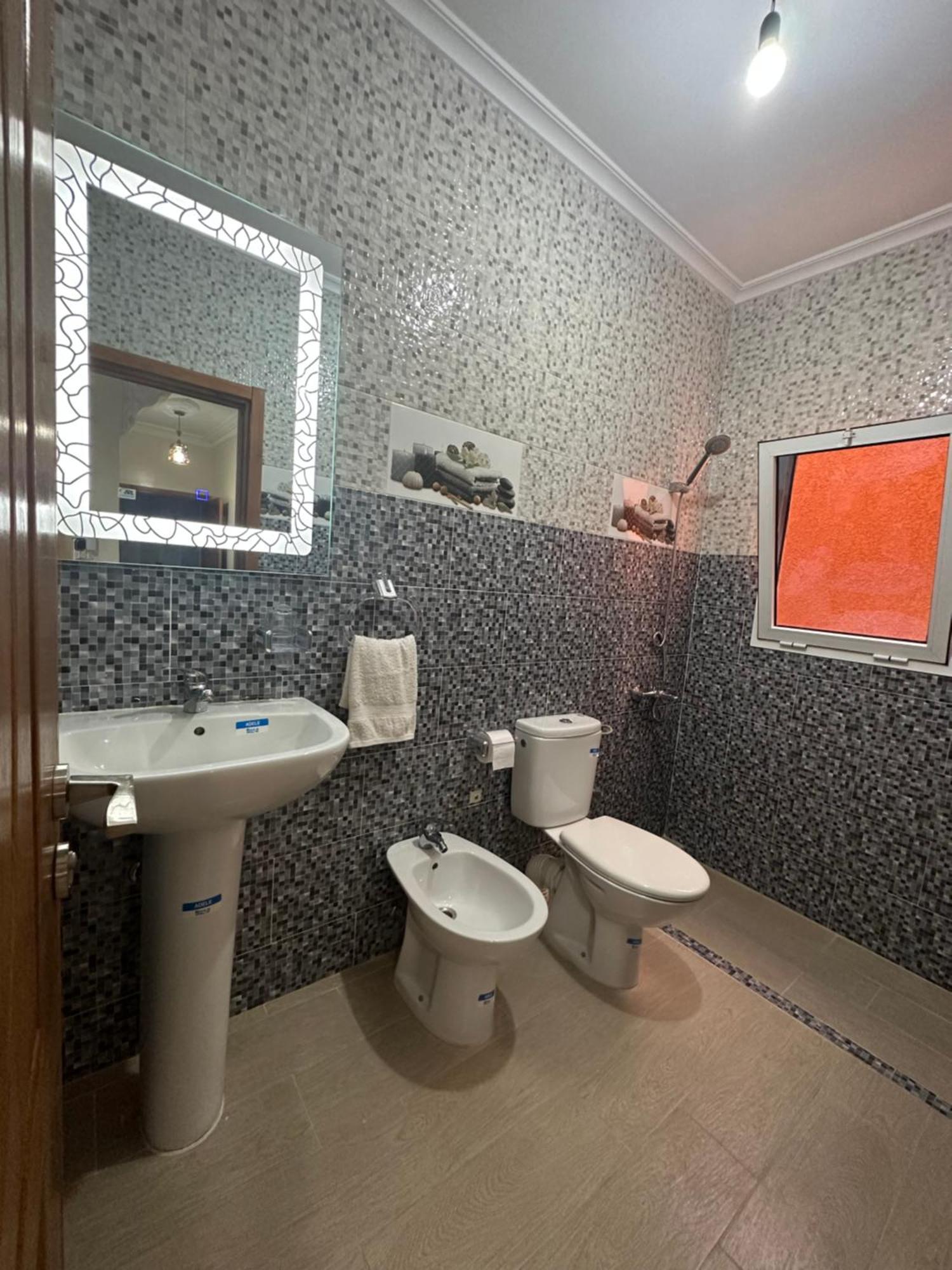 Appartement A Houma, Proche Port Tanger Med Dalia Esterno foto